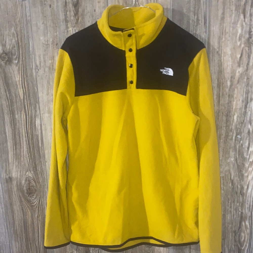 The North Face Woman’s Medium Yellow and Black Fleece Pullover Sweatshirt